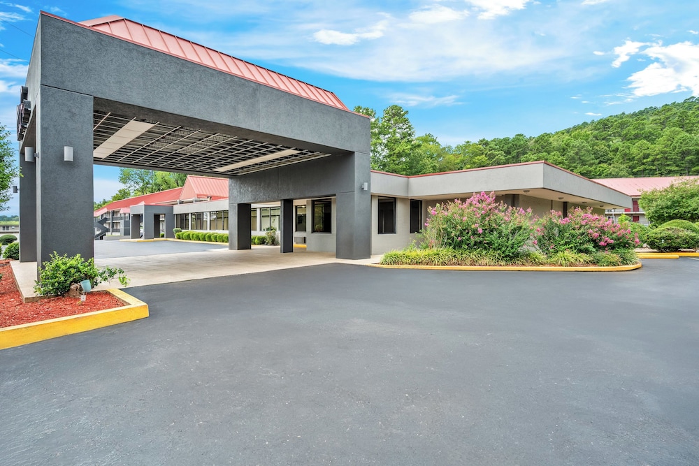 Red Roof Inn Hot Springs - photo 41