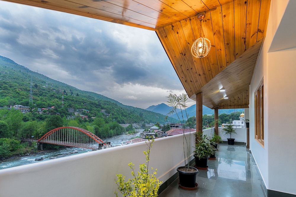 Hotel Kullu Valley in Kulu, India