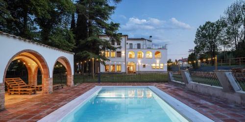 Can Passarells - carbon neutral hotel in Vilanova De Sau