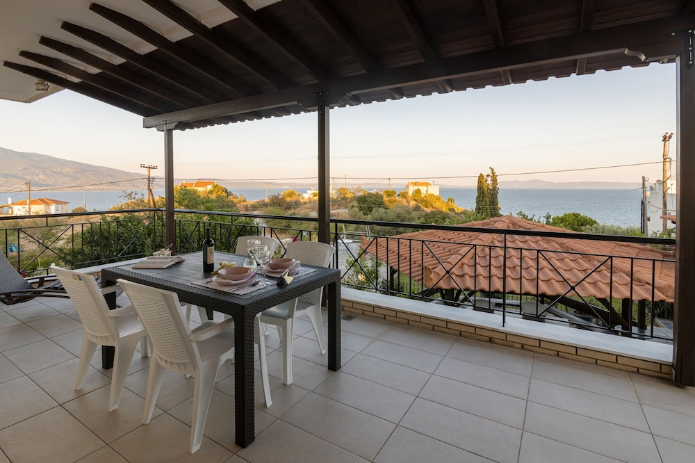 Villa Galani Agios Stefanos — 4-Star Luxury Hotel in Volos, Greece