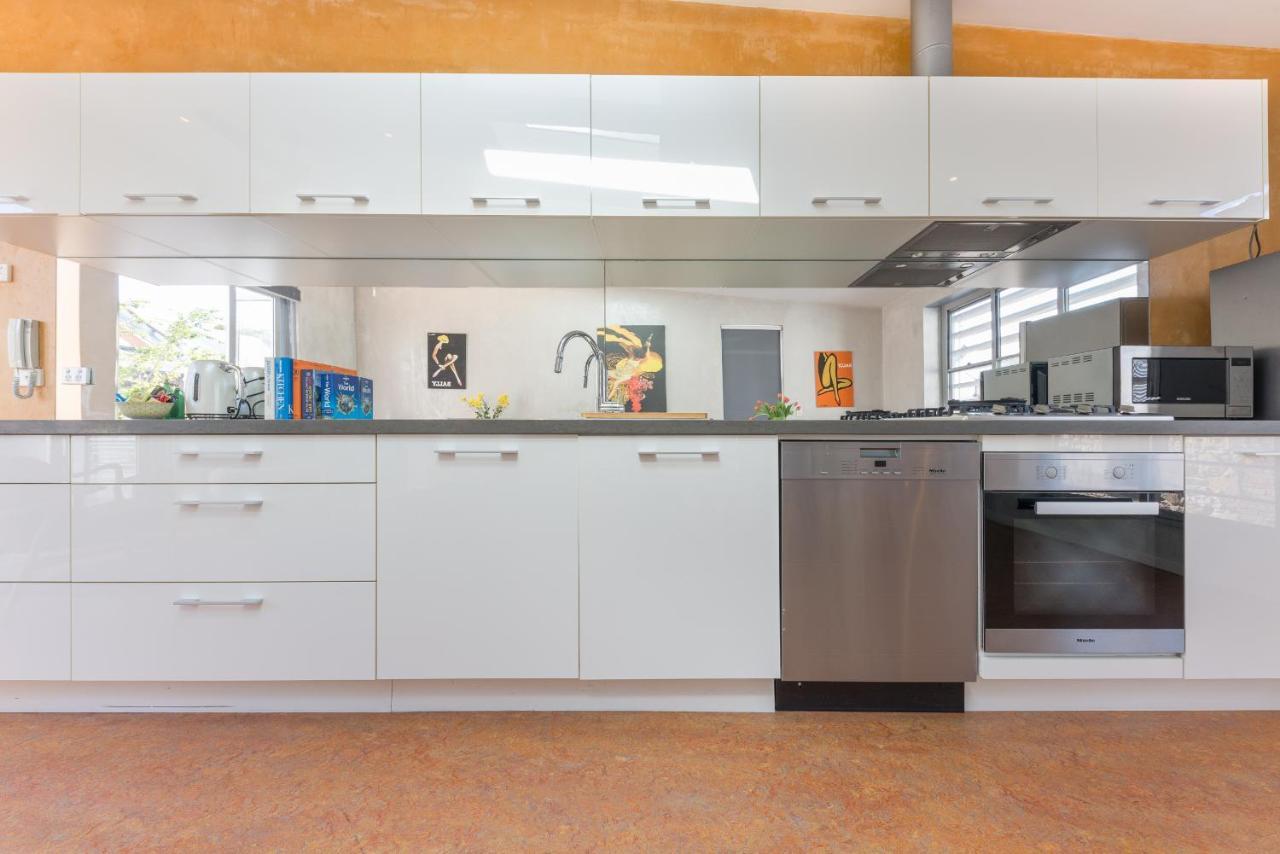 Chic East Sydney Pad — Darlinghurst — photo 3