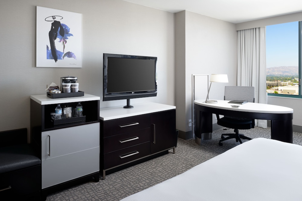 Hilton Woodland Hills Los Angeles - photo 8