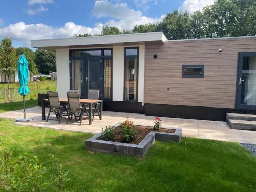 Kindvriendelijk luxe chalet in de bossen met privé sauna — 4-Star Luxury Hotel in Harderwijk, Netherlands
