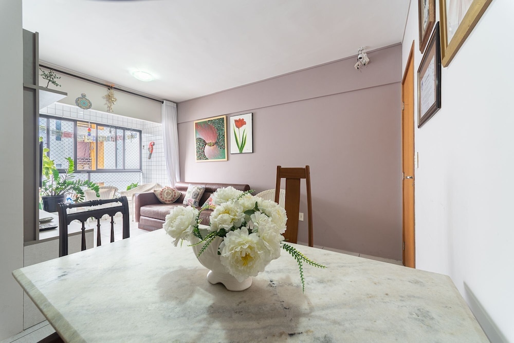 Apt 2 quartos com varanda próximo Praça Casa Forte o bairro mais agradável do Recife ARN901 — 4-Star Luxury Hotel in Recife, Brasil
