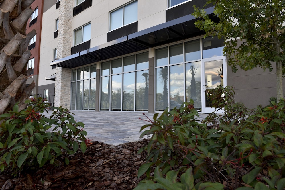 Holiday Inn Express & Suites Orlando Southeast by IHG - photo 133