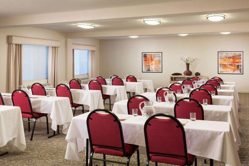 DoubleTree by Hilton Hotel Vancouver - photo 67