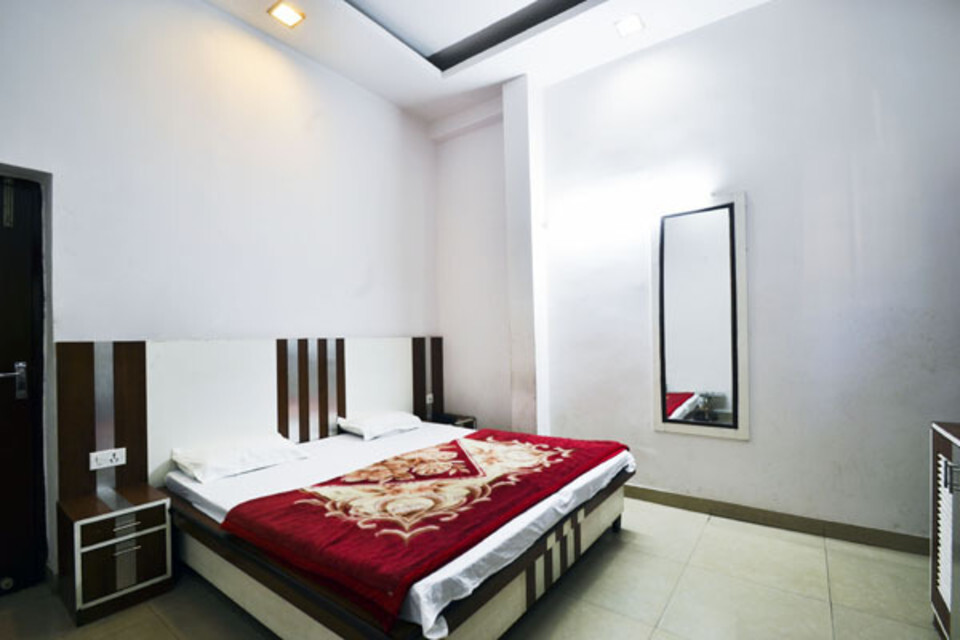 Hotel Mandakini Palace - last minute hotel in Agra