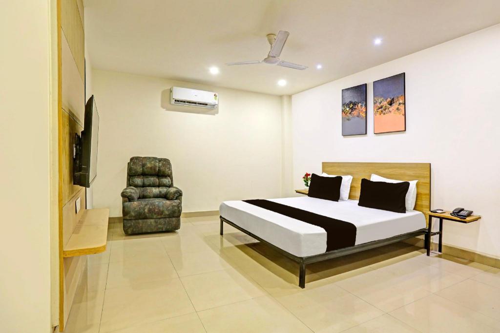 Hotel O Plush Homes — 4-Star Luxury Hotel in New Delhi, India