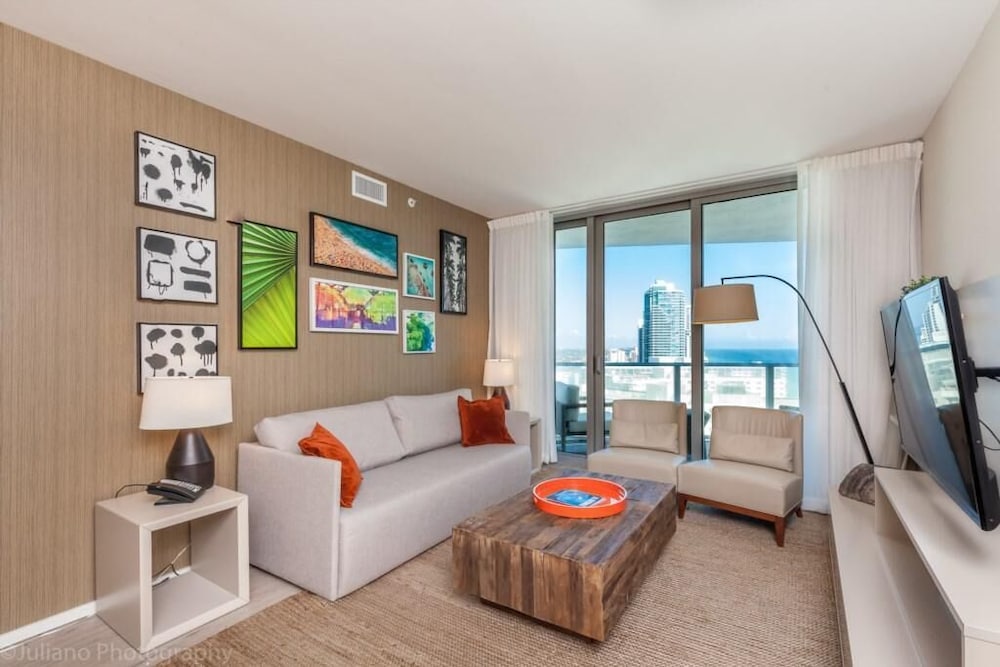 Hyde Beach Luxury resort 2 Bedroom Condo by RedAwning - photo 17