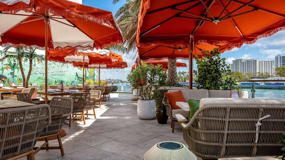 Waterstone Resort & Marina Boca Raton Curio Collection by Hilton - photo 45