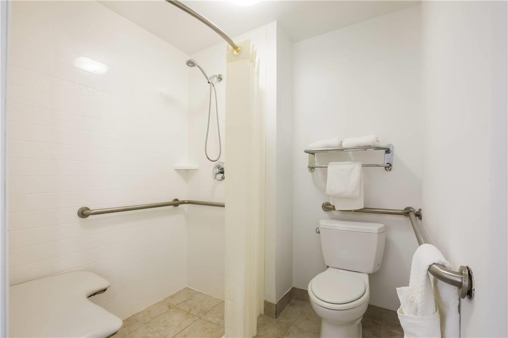 Quality Inn & Suites Greensboro near Lake Oconee - photo 14