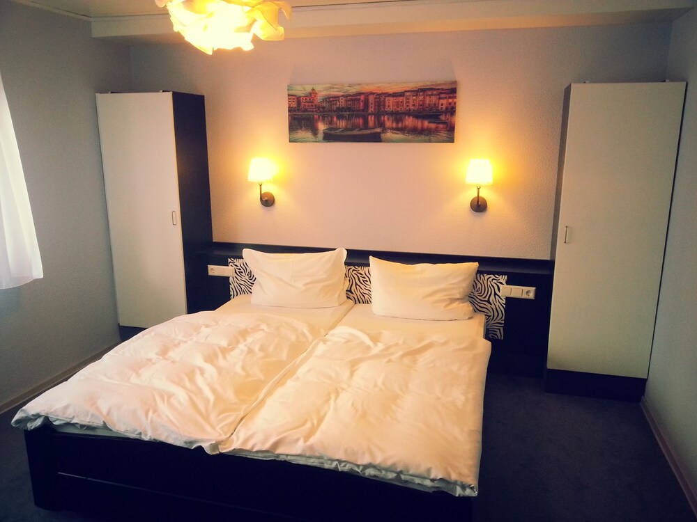 ZIP Hotel Lingenfeld - last minute hotel in Lingenfeld