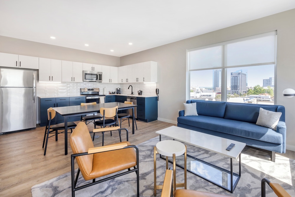 Motif Nashville's Hotel on Music Row — 4-Star Luxury Hotel in Nashville, United States