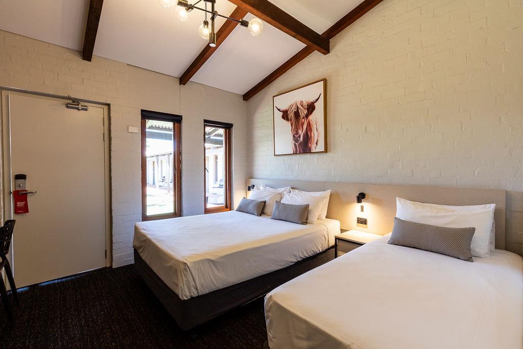 Nightcap at Wintersun Hotel — hotel near Geraldton Airport