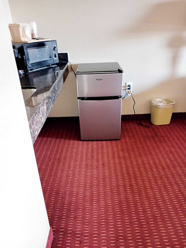 Yorktown Inn And Suites - photo 54