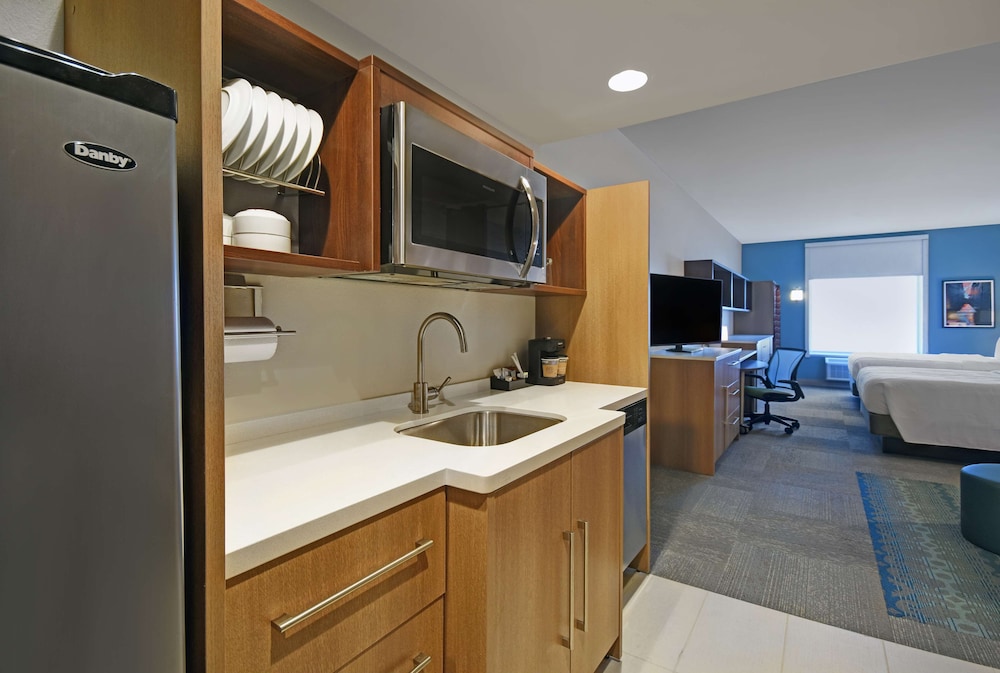 Home2 Suites by Hilton Columbus - photo 26