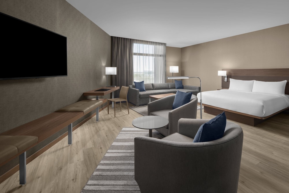 AC Hotel Charlotte Ballantyne - photo 10