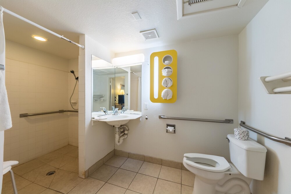Motel 6 Deming - photo 17