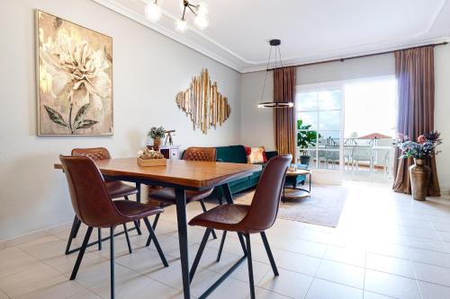 Ocean View 3Bdr Balcon Atlantico — 4-Star Luxury Hotel in Adeje, Spain
