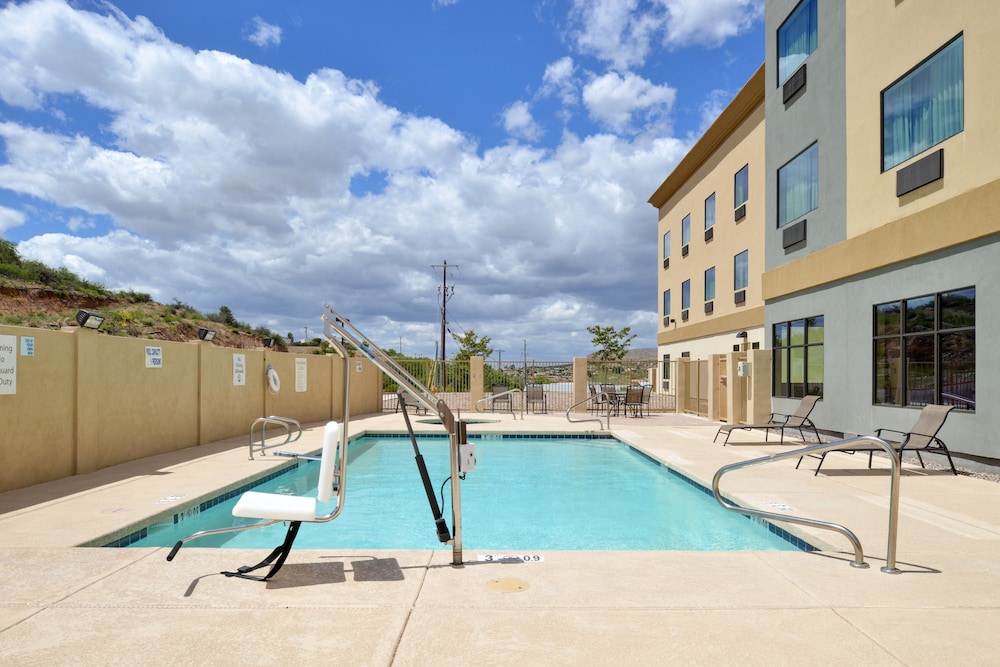 Holiday Inn Express & Suites Globe by IHG - photo 19