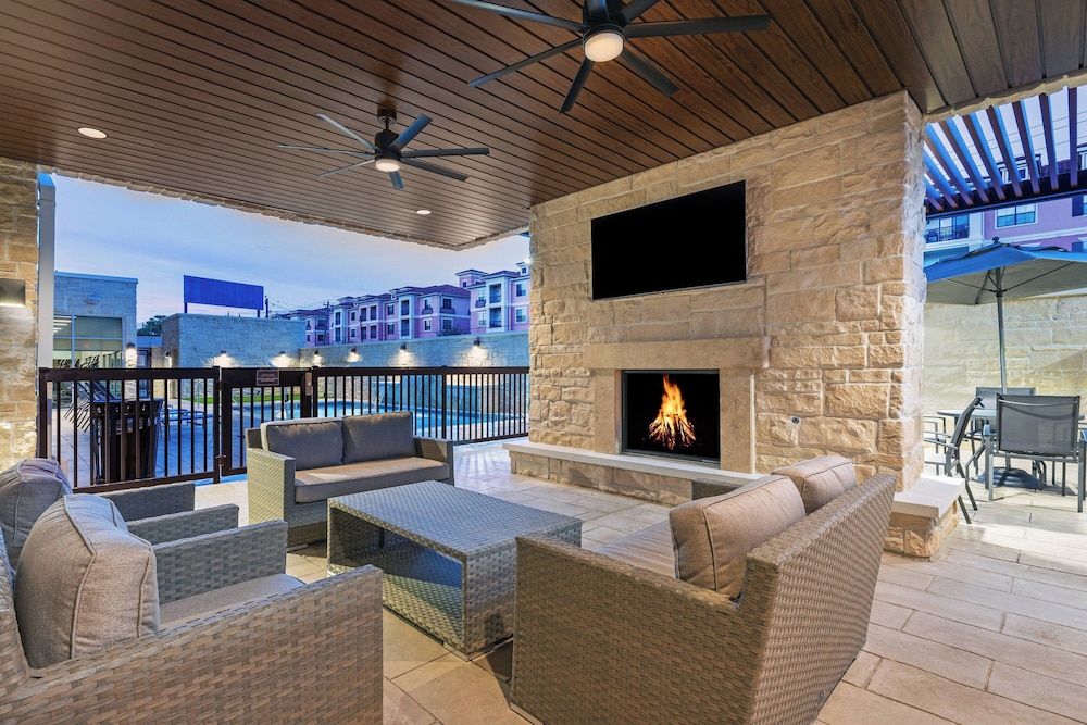 Fairfield Inn & Suites Houston Memorial City Area - photo 25
