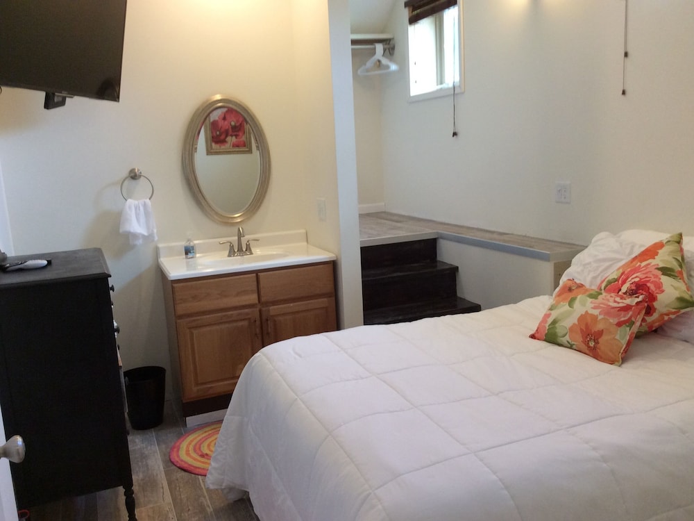 Pictured Rocks Bed And Breakfast — Munising — photo 5