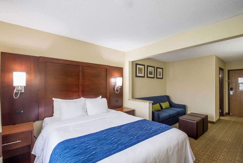 Quality Inn & Suites Green Bay Ashwaubenon - photo 11