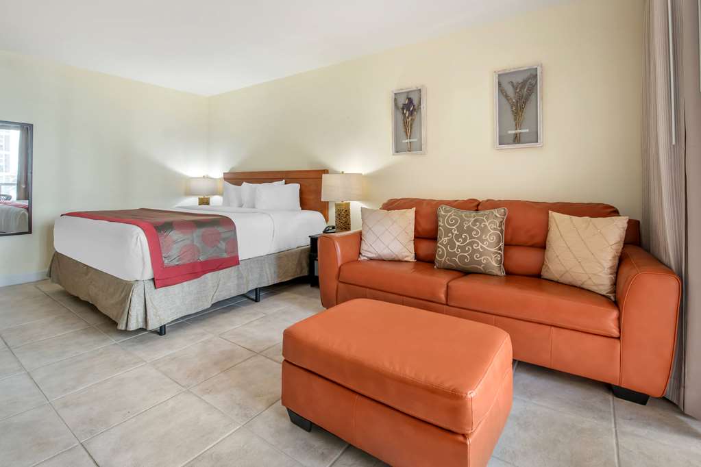Ramada Plaza by Wyndham Marco Polo Beach Resort - photo 40