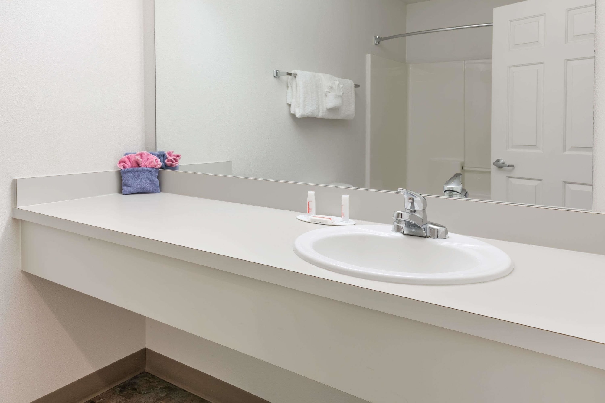 Travelodge by Wyndham Depoe Bay - featured photo