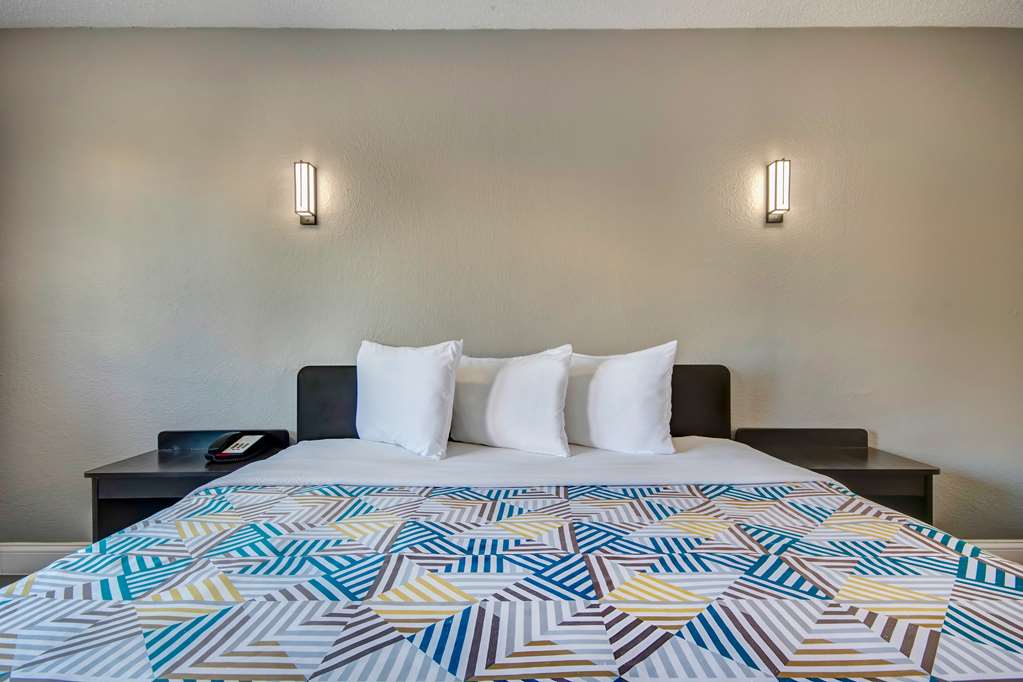 Motel 6 Osu N - photo 17
