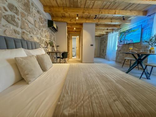 Rocky Heaven Suite