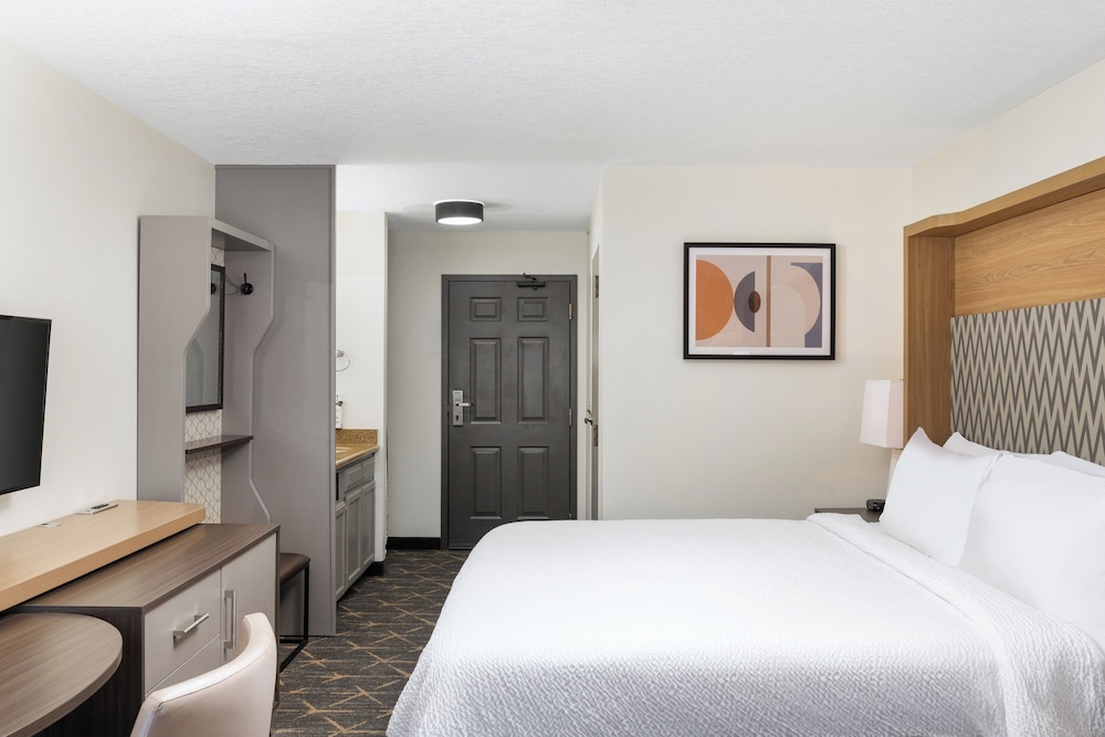 Holiday Inn Redding by IHG - photo 35