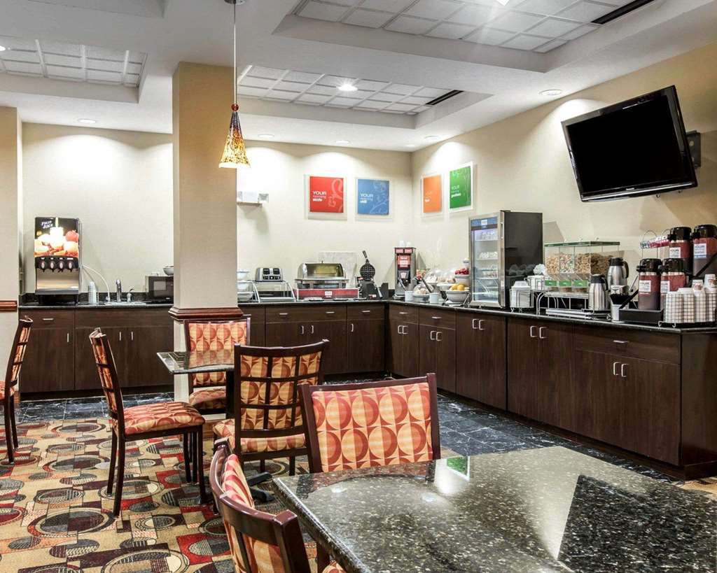 Comfort Suites Waycross - photo 32