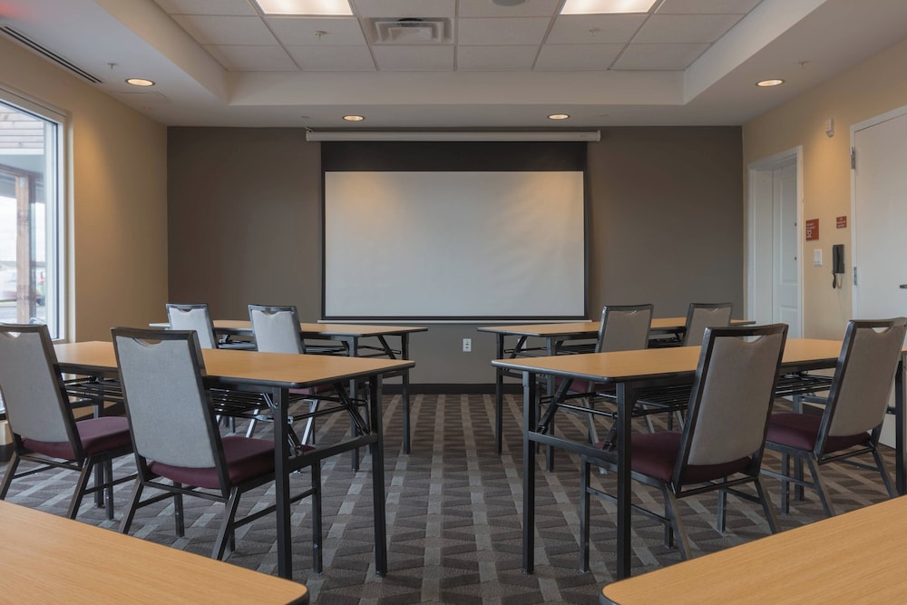 TownePlace Suites by Marriott Syracuse Liverpool - photo 22