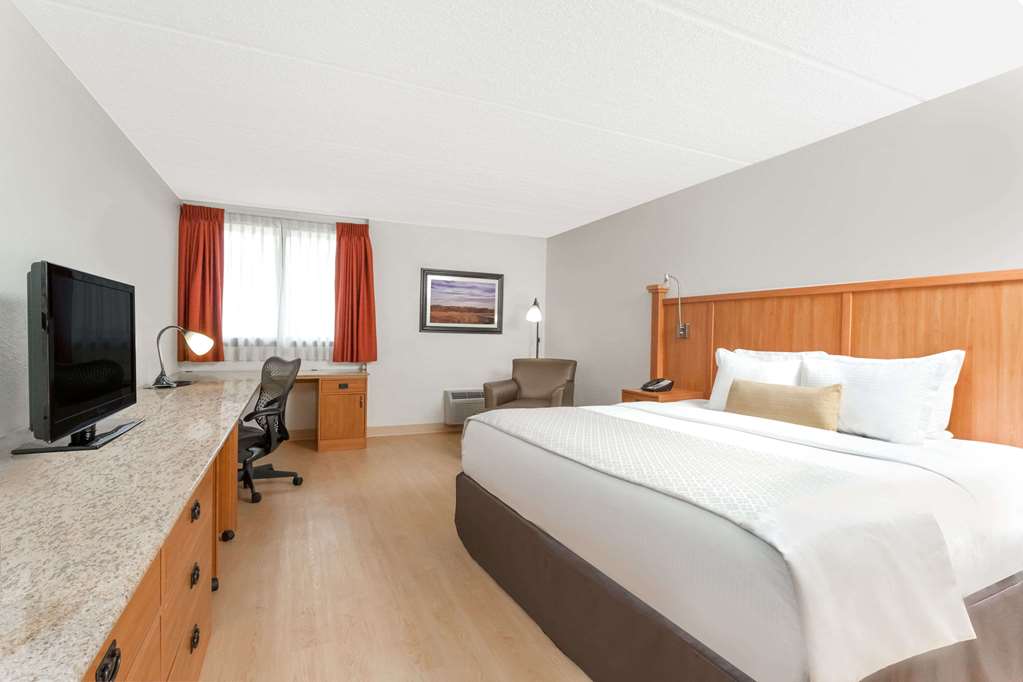 Wyndham Garden Hotel Austin - photo 11
