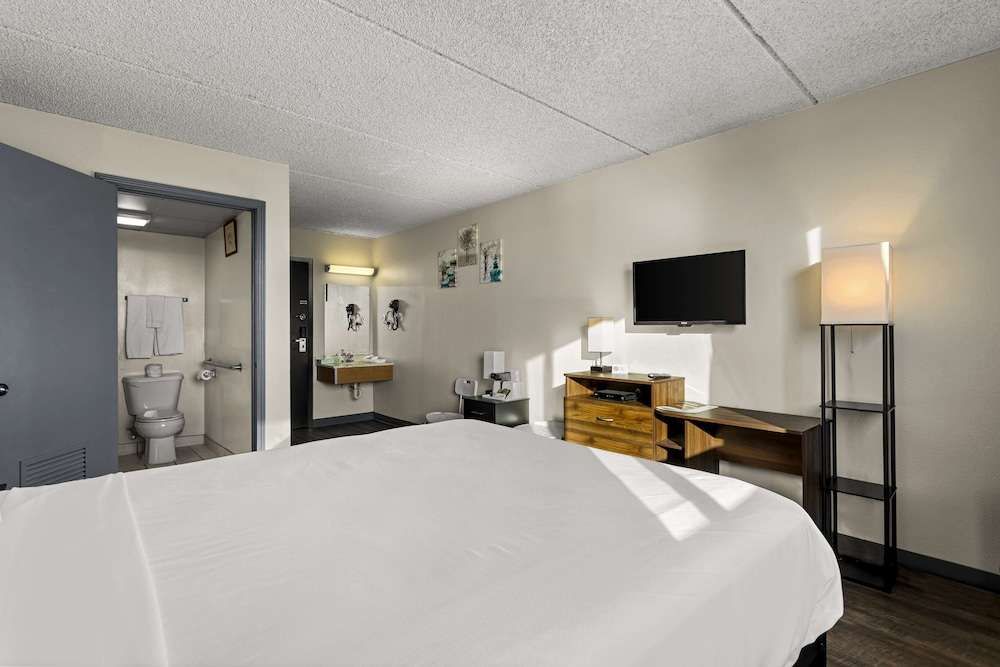 Americas Best Value Inn Gallup - photo 11