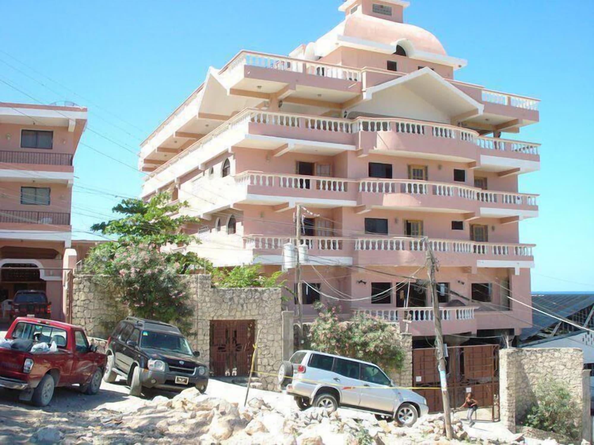La Colline Hotel in Saint-Marc, Haiti