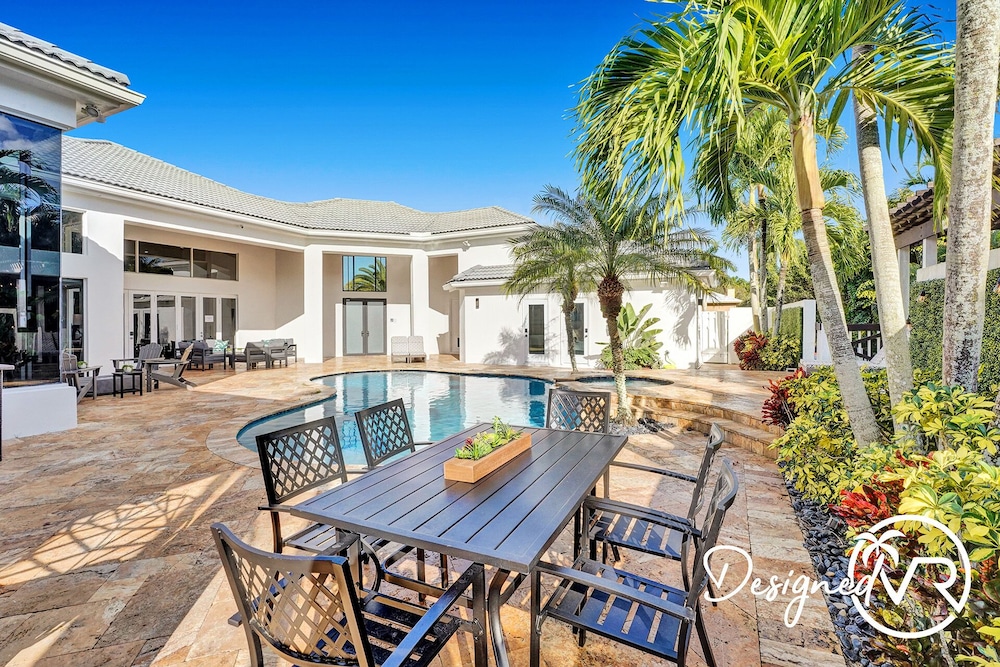 Sophia's Compound resort w heated pool - photo 28