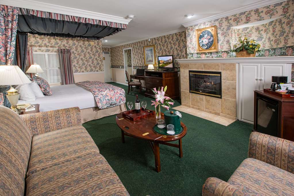Ascot Suites - photo 17