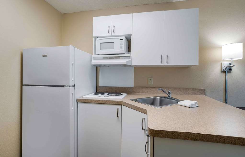 Extended Stay America Suites Houston I10 West CityCentre - photo 20