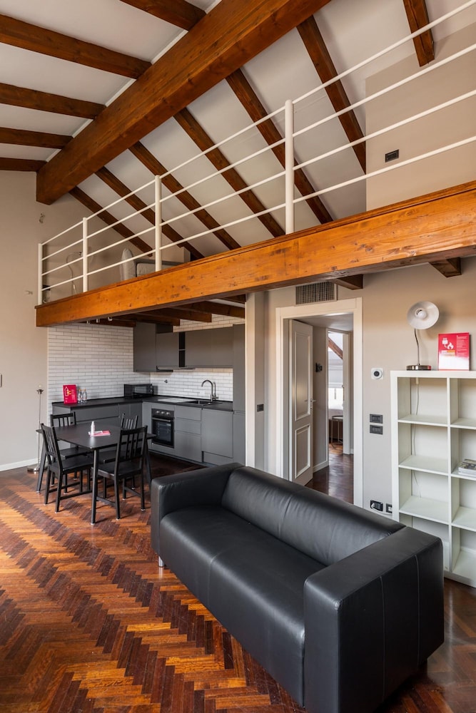 Galliera 2 Wooden Design Apartment — 4-Star Luxury Hotel in Bologna, Italy