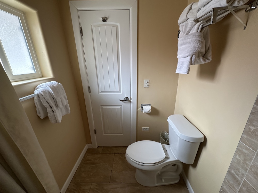 Abram Inn & Suites - photo 48