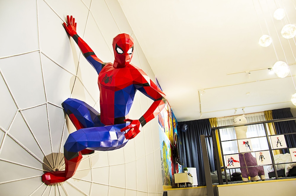 Heroes Home 8pax near Subway station — 4-Star Luxury Hotel in Kuala Lumpur, Malaysia