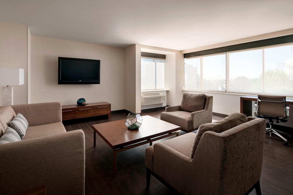 Fullerton Marriott at California State University - photo 11