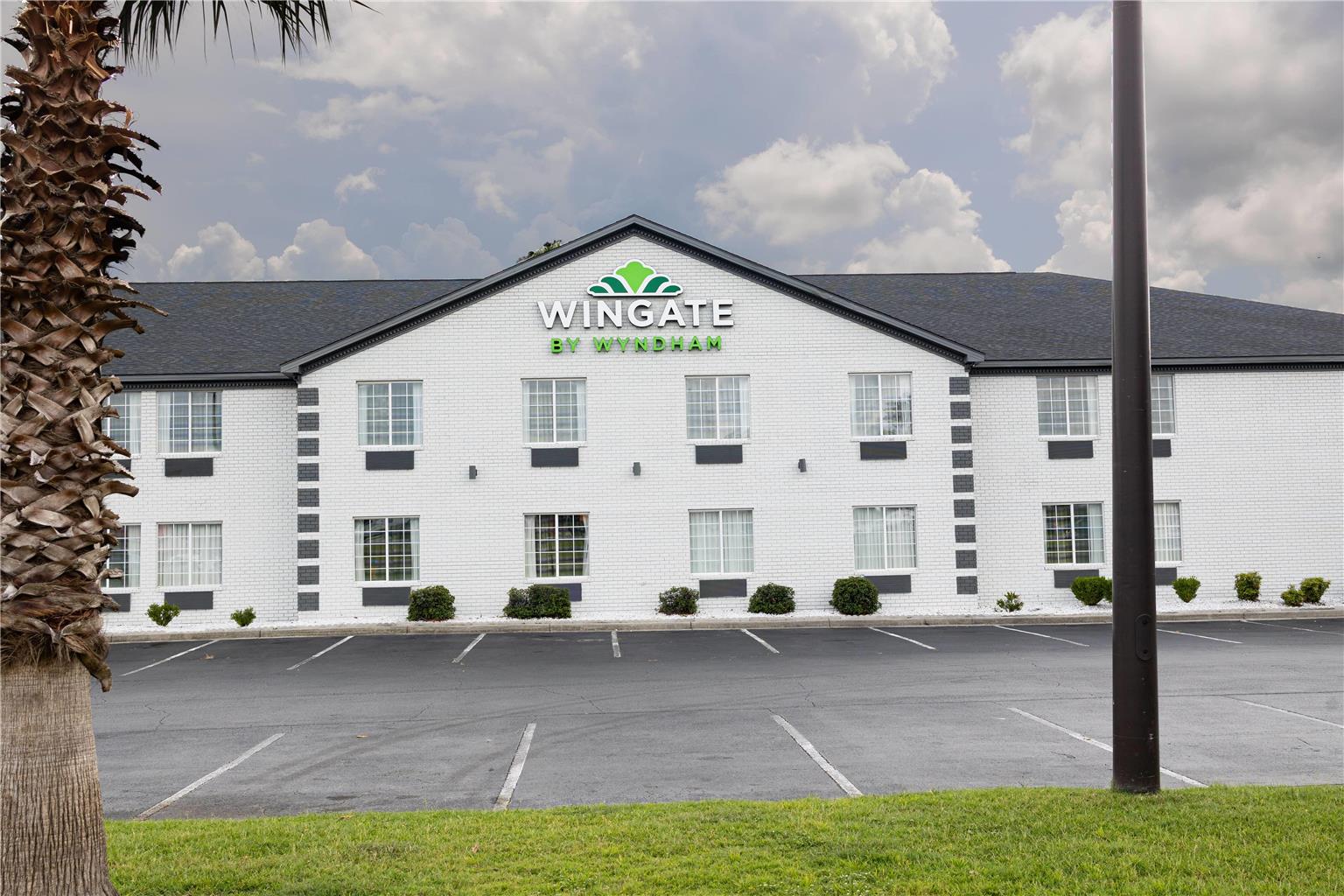 Wingate by Wyndham Savannah I 95 North - photo 4