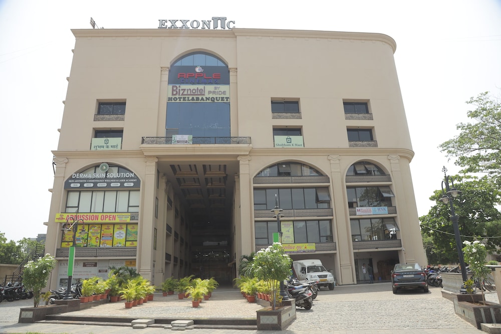 Biznotel by Pride Surat in Surat, India