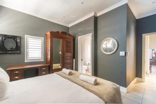 Millwood Apartment