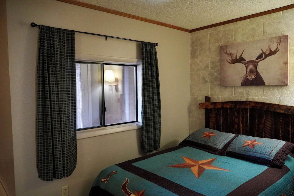Rocky Mountain Lodge - photo 61