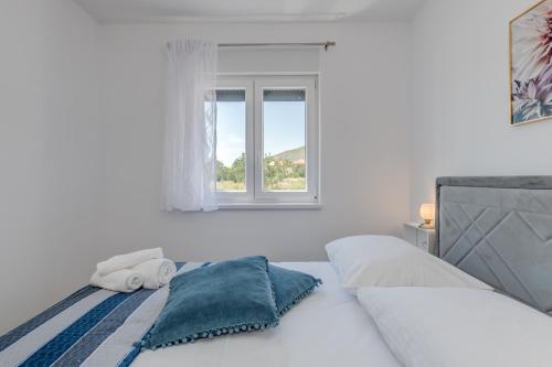 Strelka - carbon neutral hotel in Azov