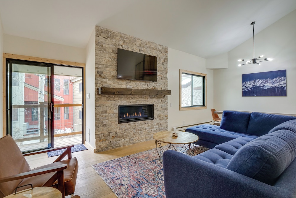 Ski Retreat: Keystone Resort Condo w Heated Pool - photo 4